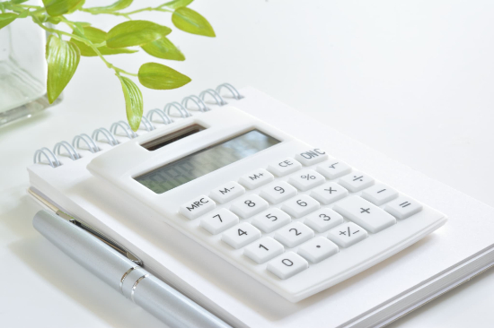 インプラントの骨造成費用の相場と内訳のイメージ