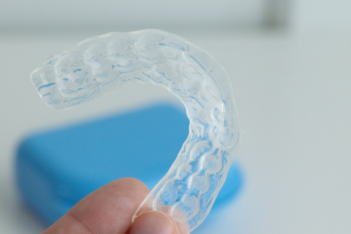 矯正治療で使用するマウスピース